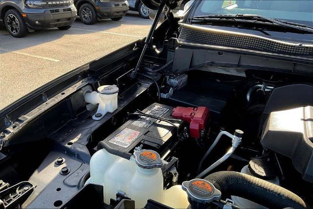 Used 2024 Nissan Titan SV w/ SV Convenience Package image 32