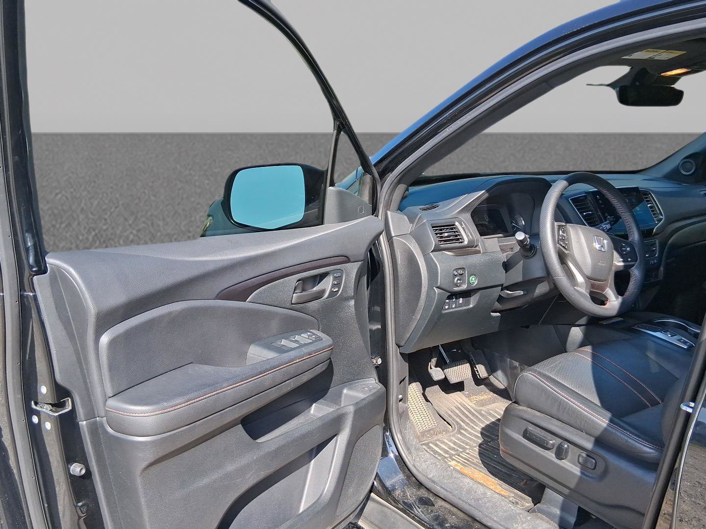 Used 2023 Honda Passport TrailSport image 13