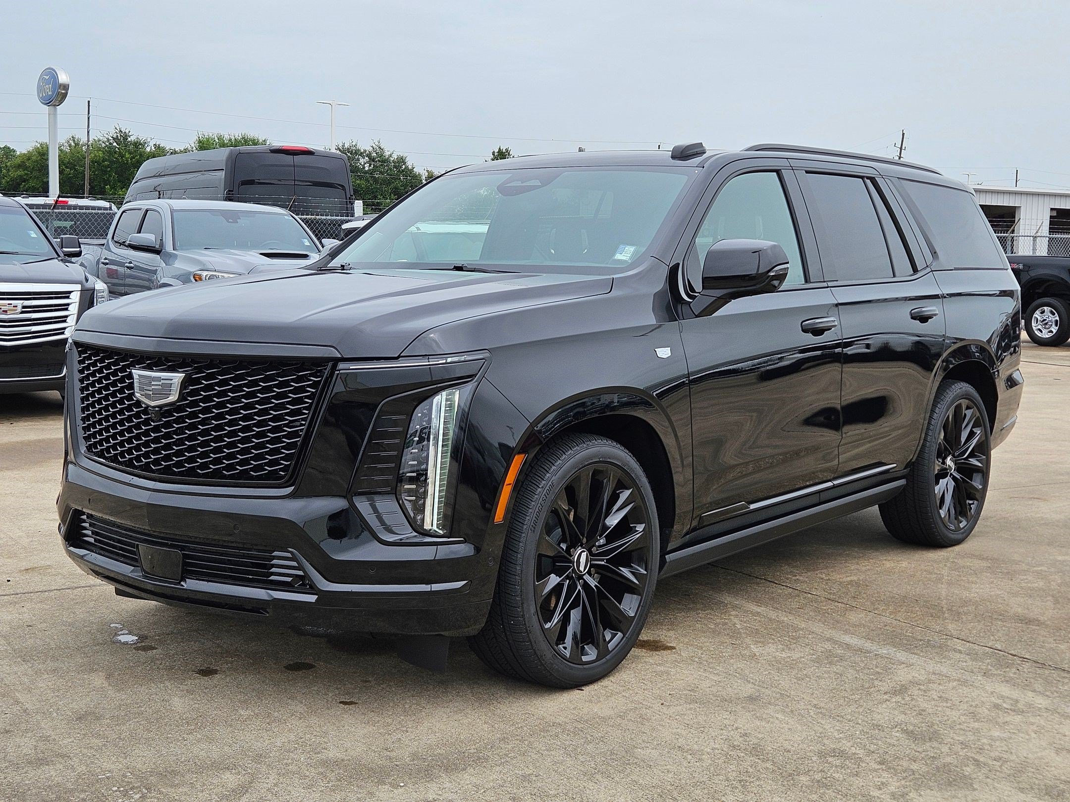 Used 2026 Cadillac Escalade Platinum Sport w/ LPO, ONYX Package AWD/4WD image 10