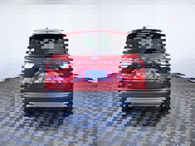 Certified 2022 Ford Escape SE w/ Cold Weather Package image 7