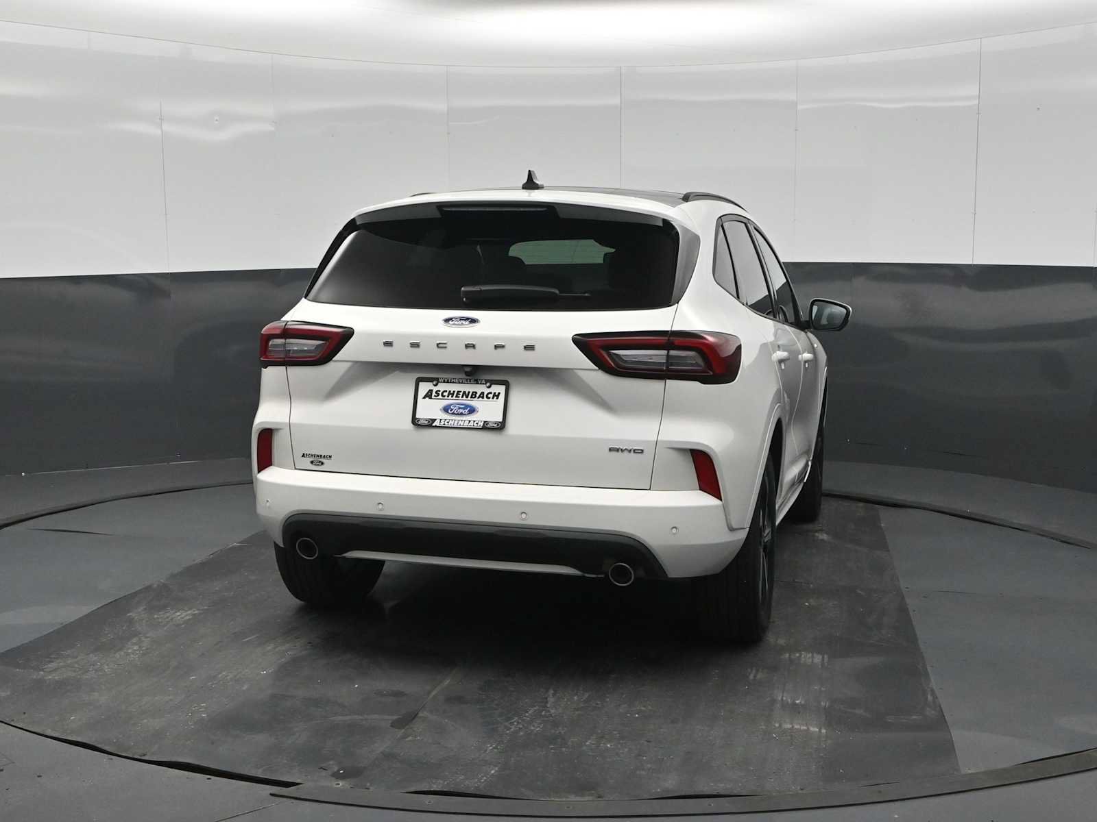 Certified 2025 Ford Escape ST-Line Elite w/ Premium Technology Package AWD/4WD image 8