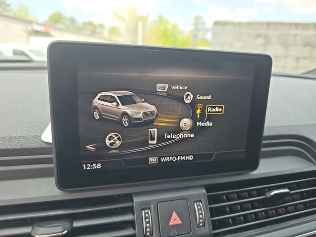Used 2019 Audi Q5 2.0T Premium w/ Convenience Package AWD/4WD image 26