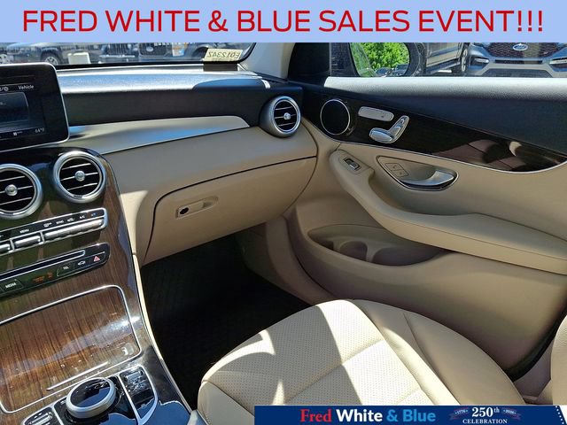 Used 2019 Mercedes-Benz GLC 300 4MATIC image 16