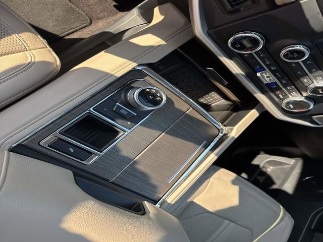 Certified 2023 Ford Expedition Limited image 26