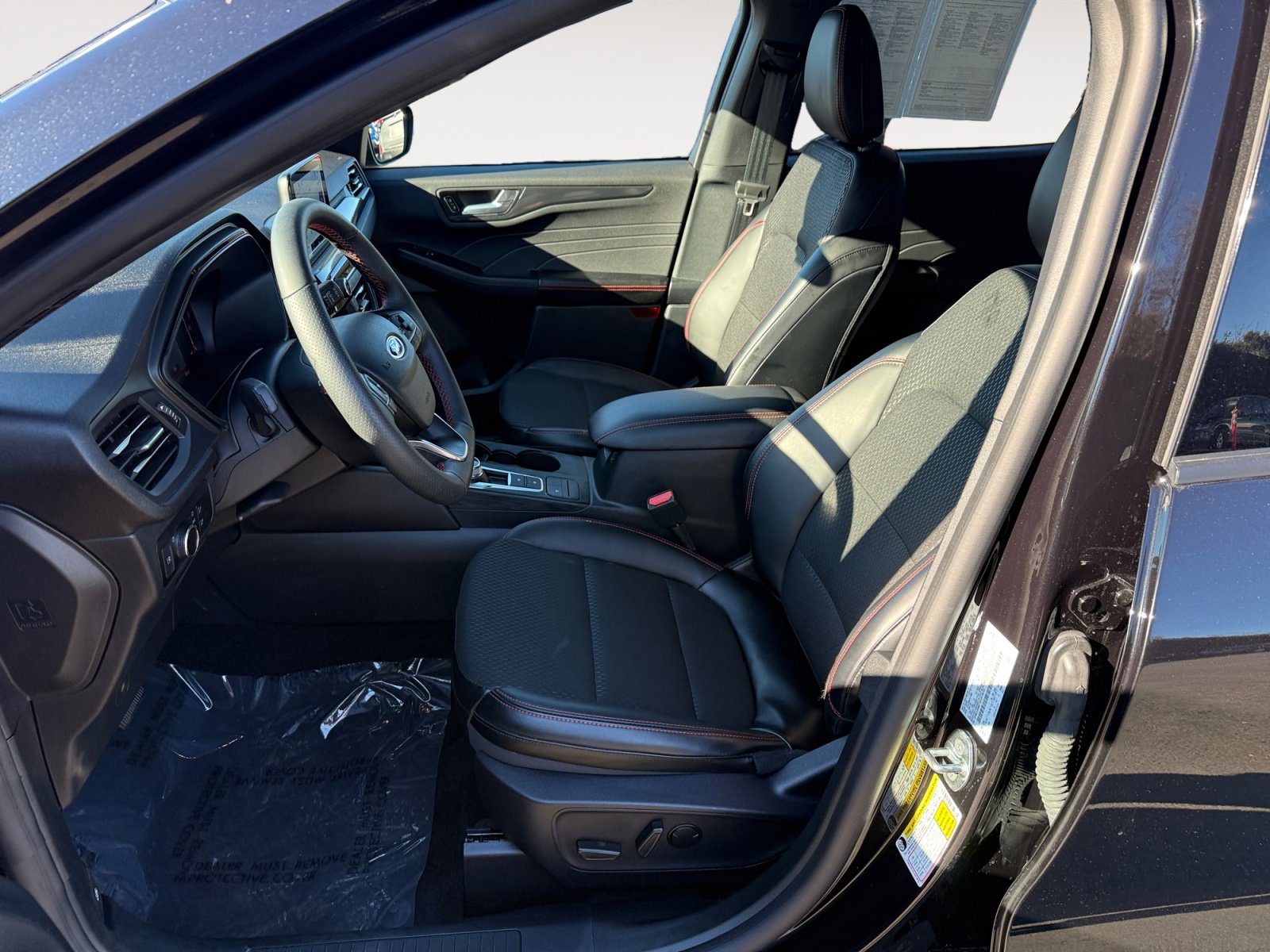 Certified 2025 Ford Escape ST-Line w/ Equipment Group 301A image 10