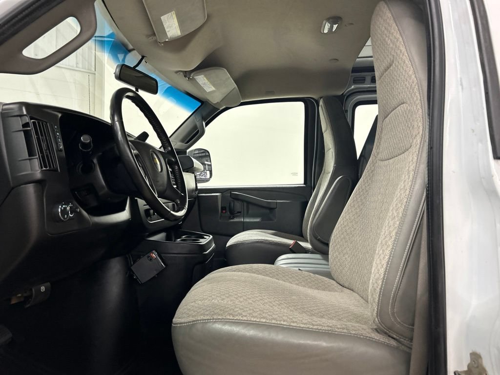 Used 2020 Chevrolet Express 2500 Extended w/ Enhanced Convenience Package RWD image 11