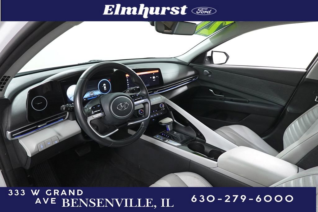 Used 2021 Hyundai Elantra Limited image 13
