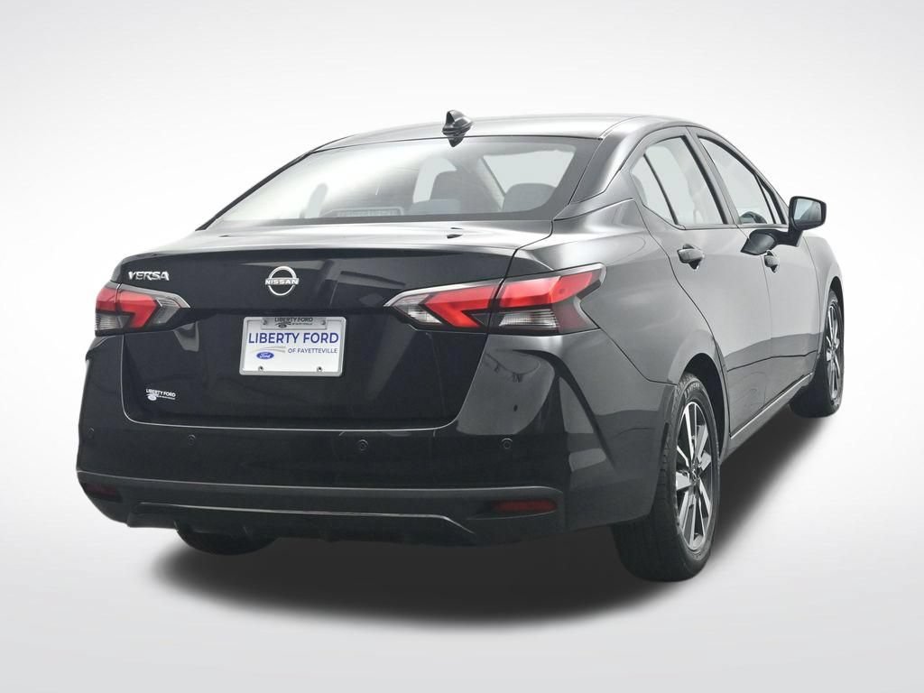 Used 2025 Nissan Versa SV FWD image 7