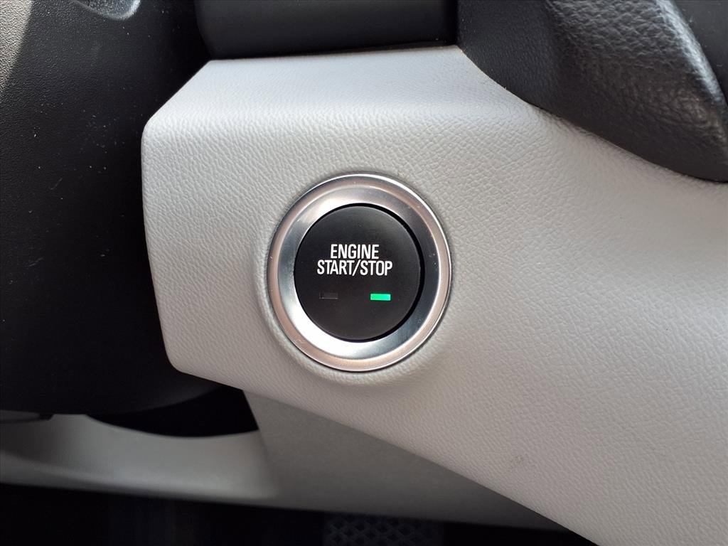 Used 2023 GMC Terrain SLT image 11