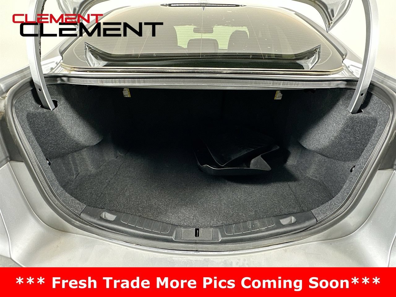 Certified 2020 Ford Fusion SE w/ Equipment Group 151A FWD image 11