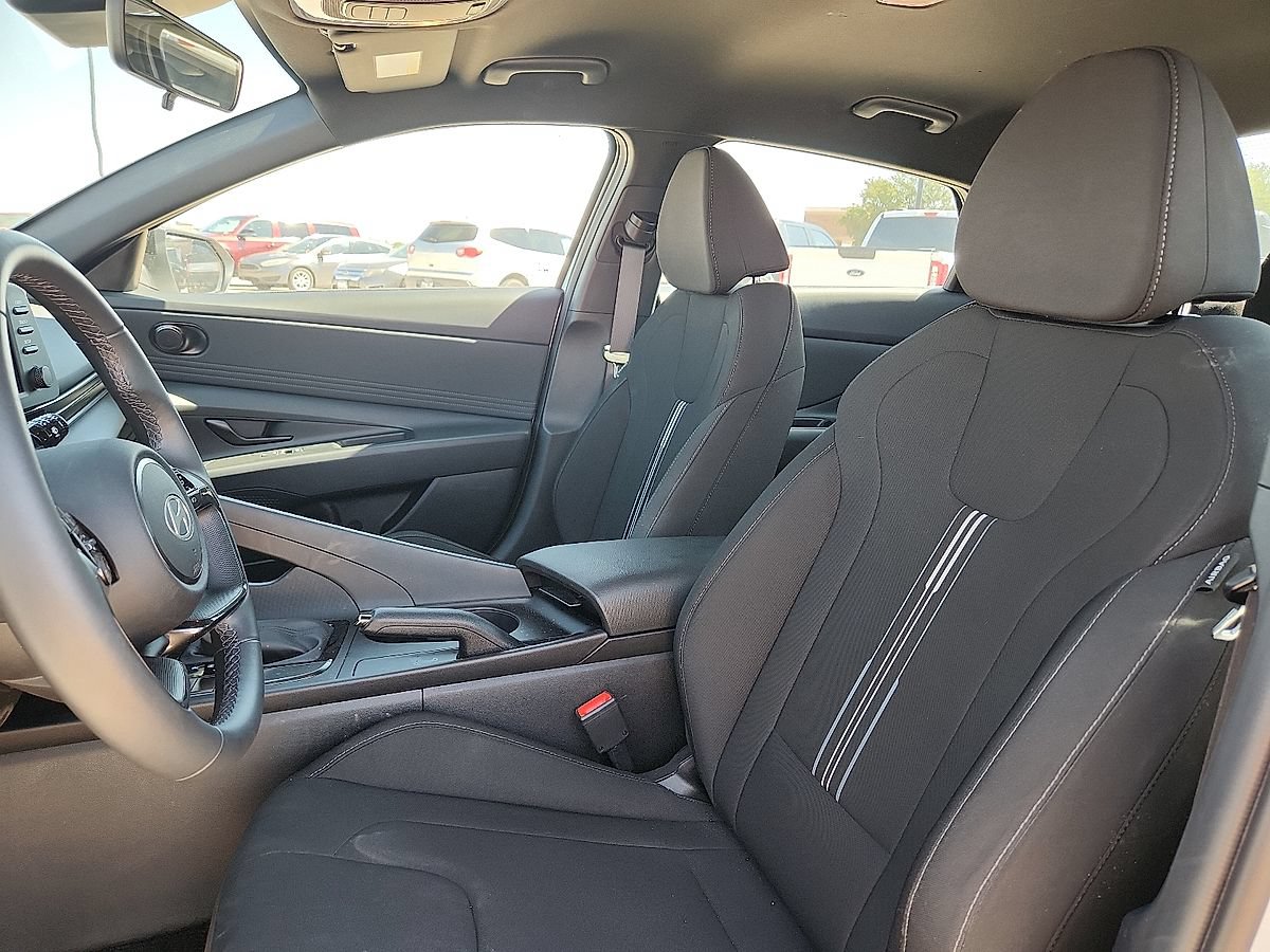 Used 2026 Hyundai Elantra Sport FWD image 8