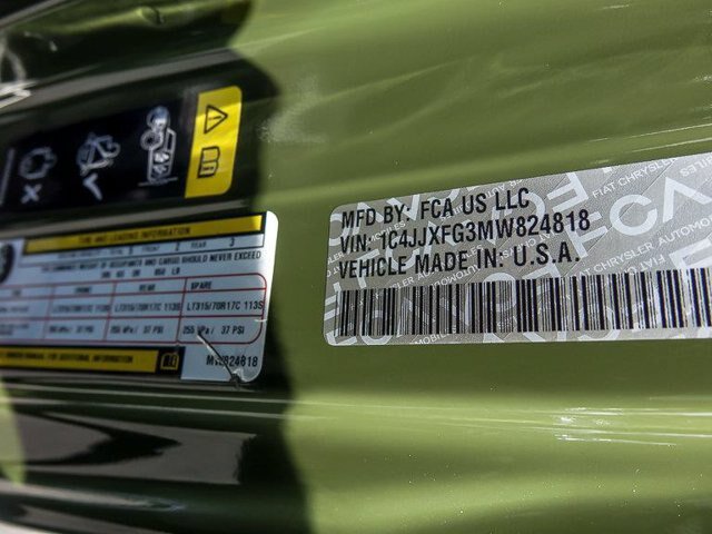 Used 2021 Jeep Wrangler Unlimited Rubicon w/ Xtreme Recon 35" Tire Package AWD/4WD image 34