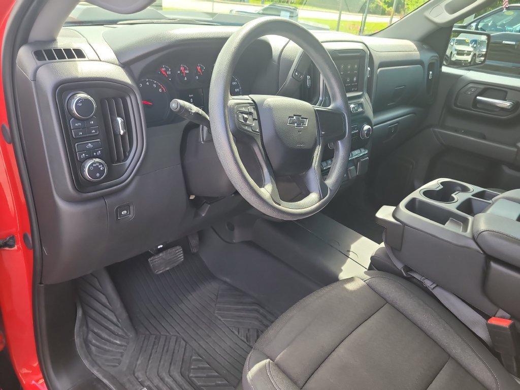 Used 2024 Chevrolet Silverado 1500 Custom Trail Boss w/ Turbomax Blackout Package AWD/4WD image 15