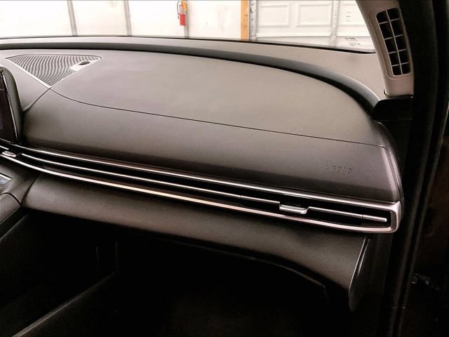 Used 2023 Hyundai Elantra SEL w/ Convenience Package FWD image 15