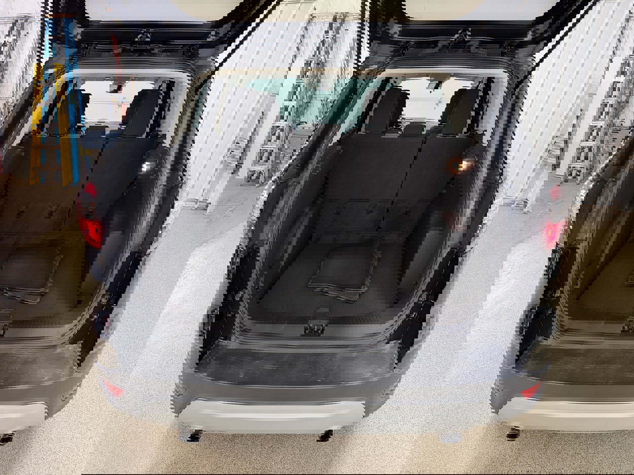 Certified 2018 Ford Escape SE w/ SE Sync 3 Package image 26