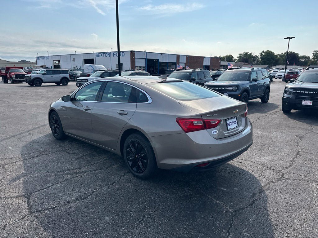 Used 2025 Chevrolet Malibu LT FWD image 7