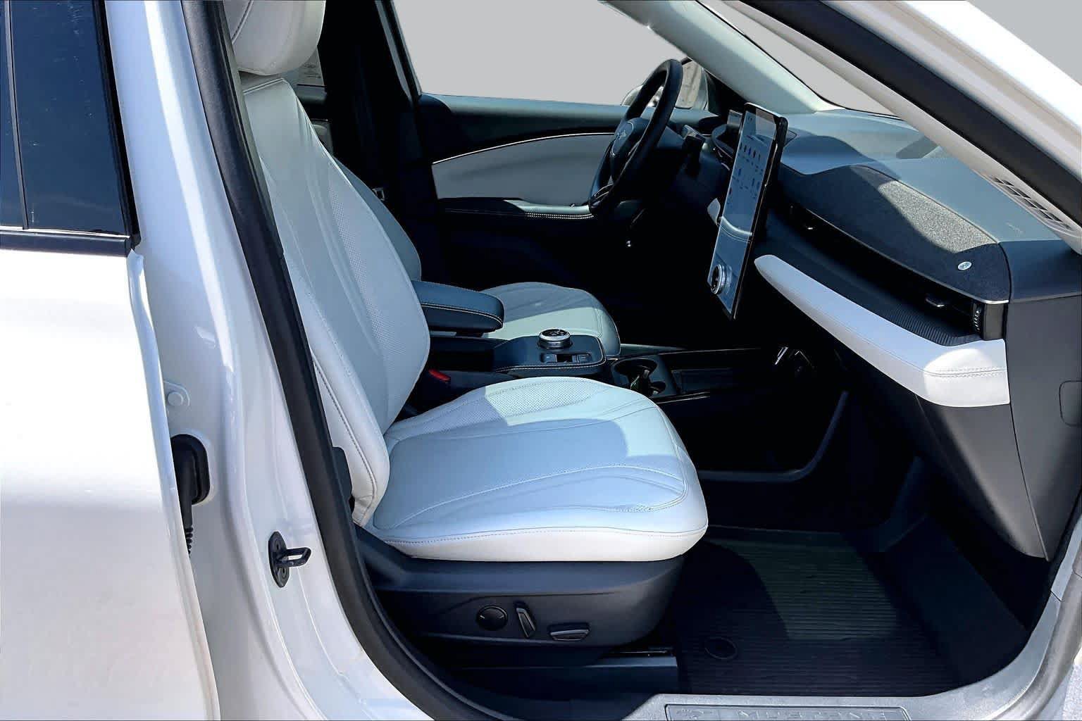 Certified 2024 Ford Mustang Mach-E Premium RWD image 8