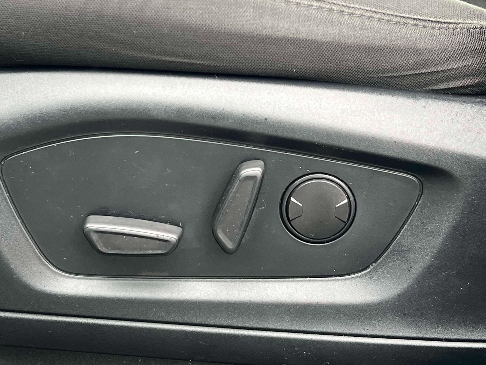 Certified 2022 Ford Explorer XLT image 23