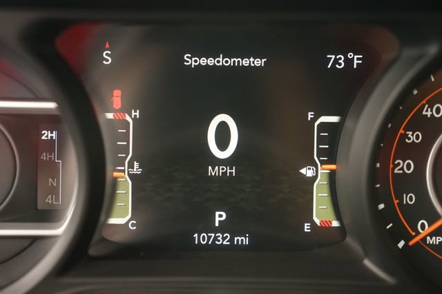 Used 2024 Jeep Wrangler Unlimited Rubicon w/ Technology Group AWD/4WD image 25