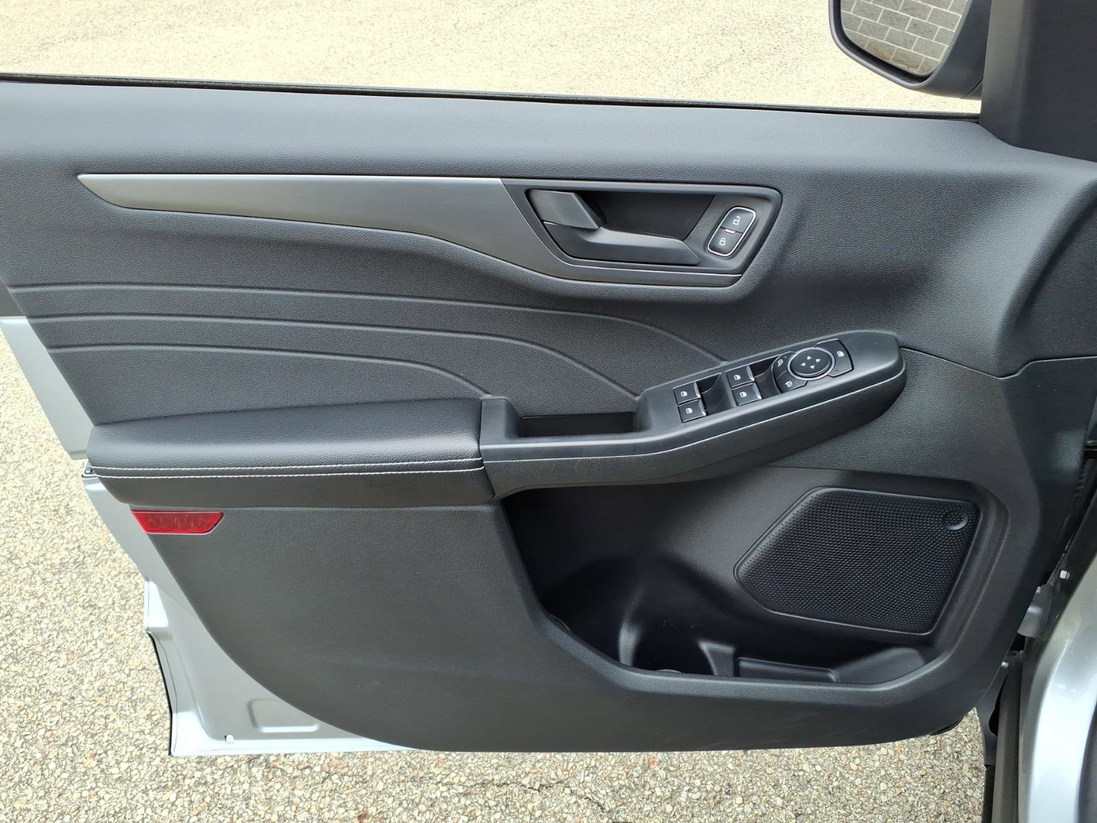 Certified 2023 Ford Escape Active AWD/4WD image 18