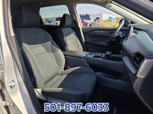 Used 2024 Nissan Rogue S FWD image 15