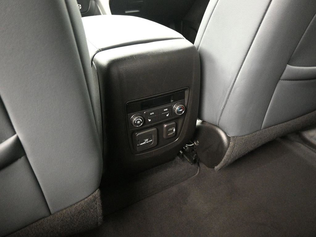 Used 2024 Buick Enclave Premium image 51