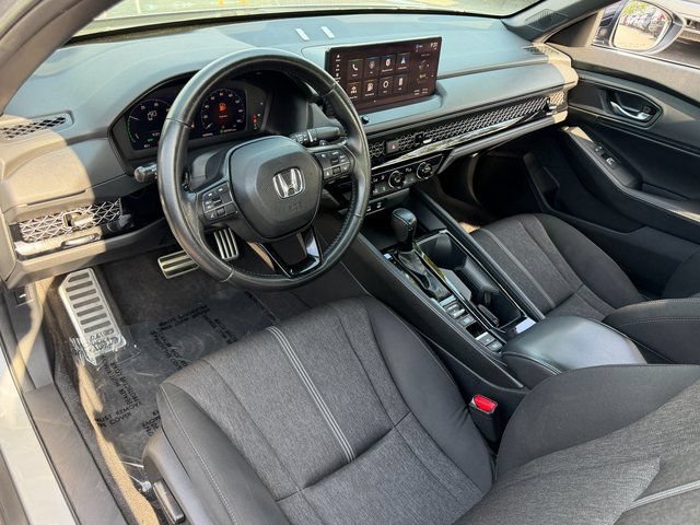 Used 2023 Honda Accord Sport image 9