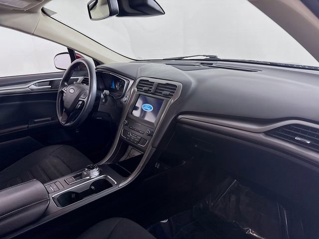 Certified 2020 Ford Fusion SE image 27