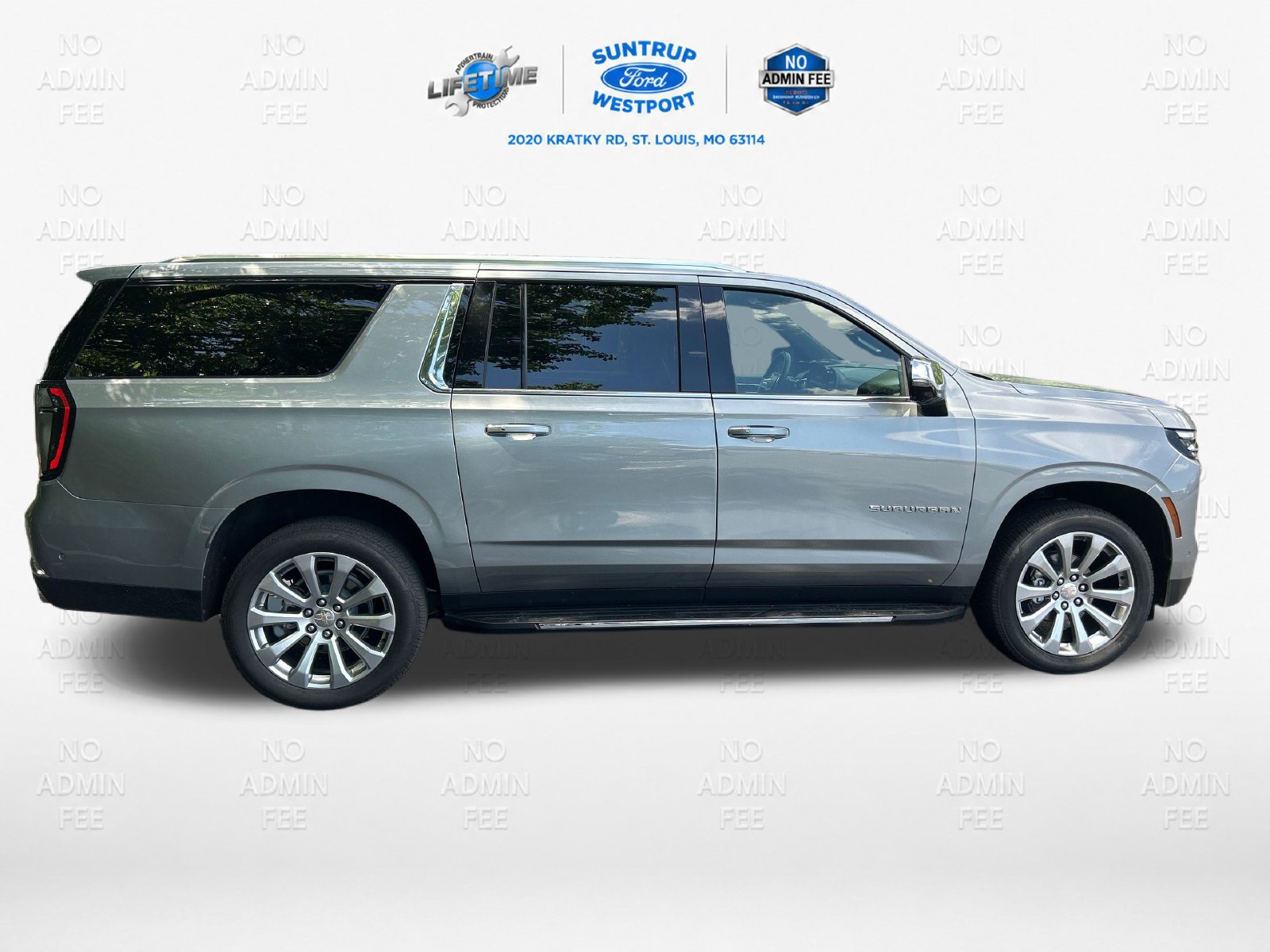 Used 2025 Chevrolet Suburban Premier RWD image 8