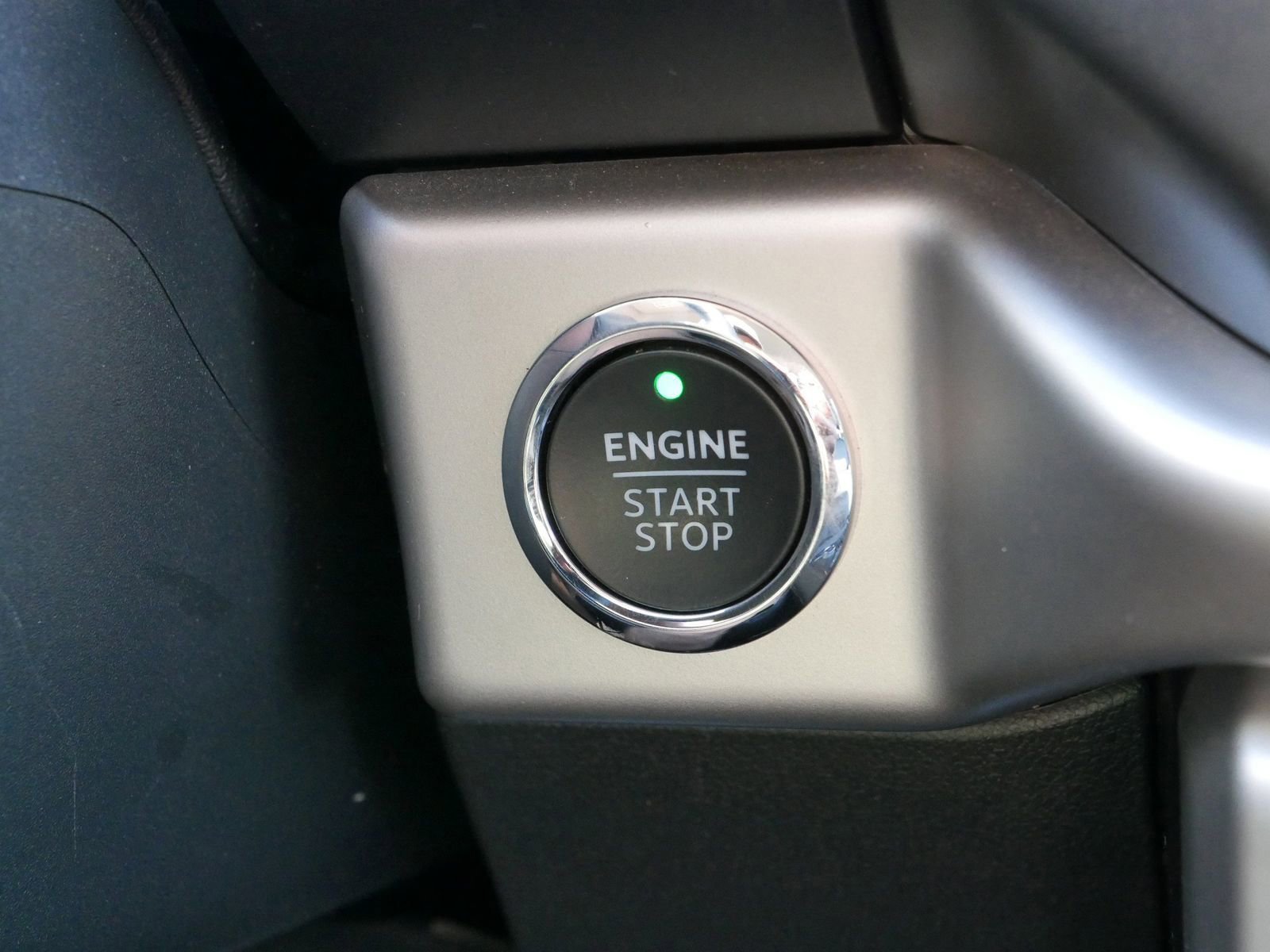 Certified 2024 Ford Expedition XLT image 35