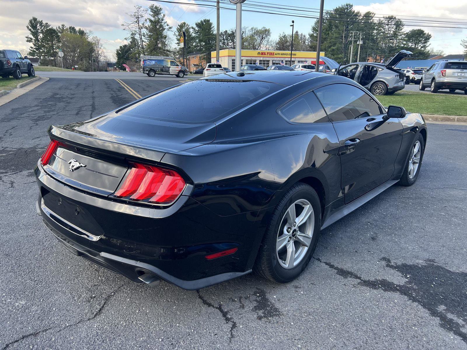 Certified 2020 Ford Mustang Coupe image 5