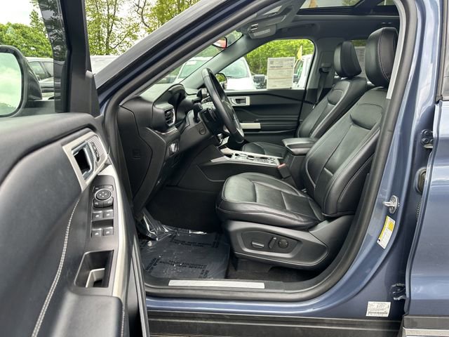 Certified 2021 Ford Explorer Limited w/ Equipment Group 301A AWD/4WD image 19
