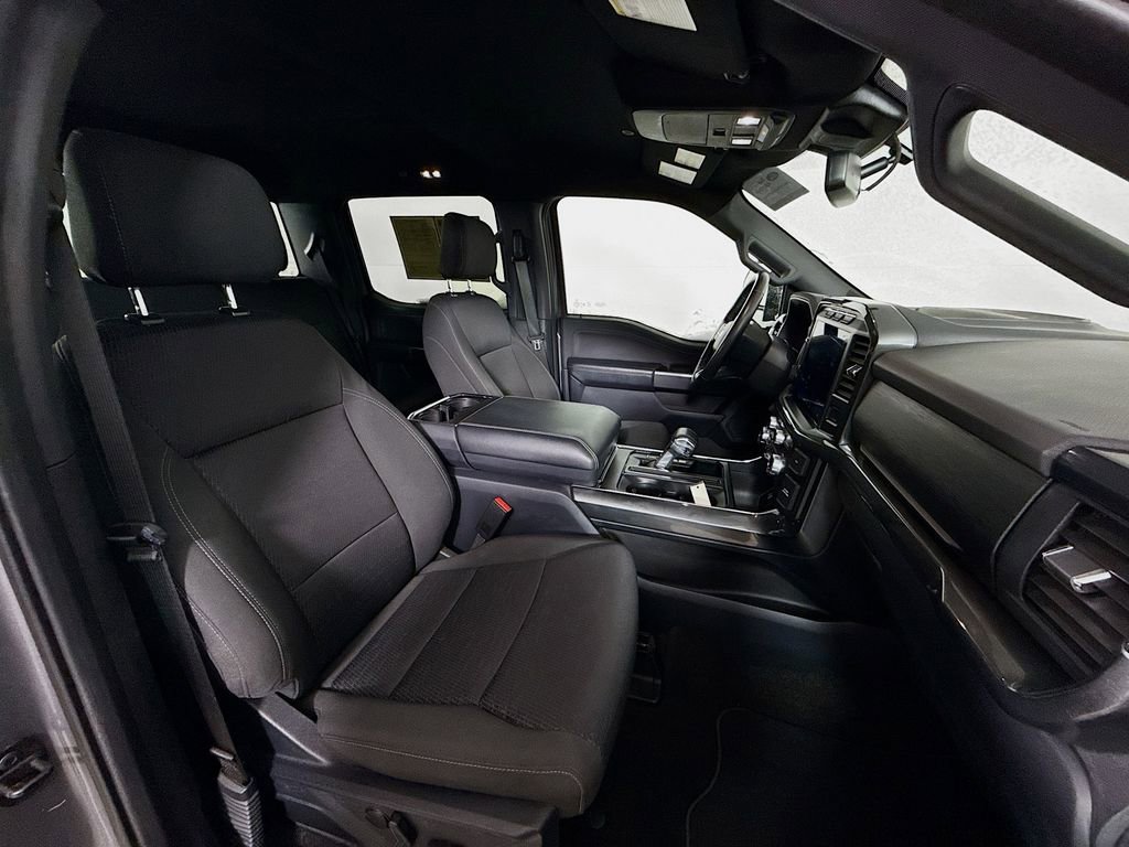 Certified 2022 Ford F150 XLT w/ Equipment Group 302A High image 28