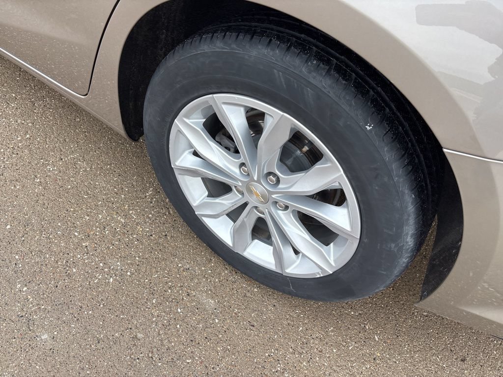 Used 2023 Chevrolet Malibu LT FWD image 8