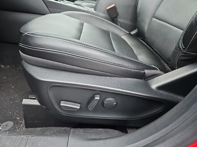 Certified 2020 Ford Escape Titanium w/ Titanium Premium Package 2.0 AWD/4WD image 12