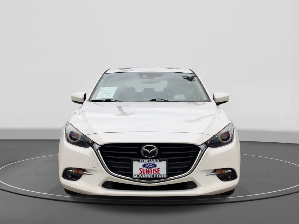 Used 2018 MAZDA MAZDA3 Grand Touring w/ Premium Equipment Package FWD image 3