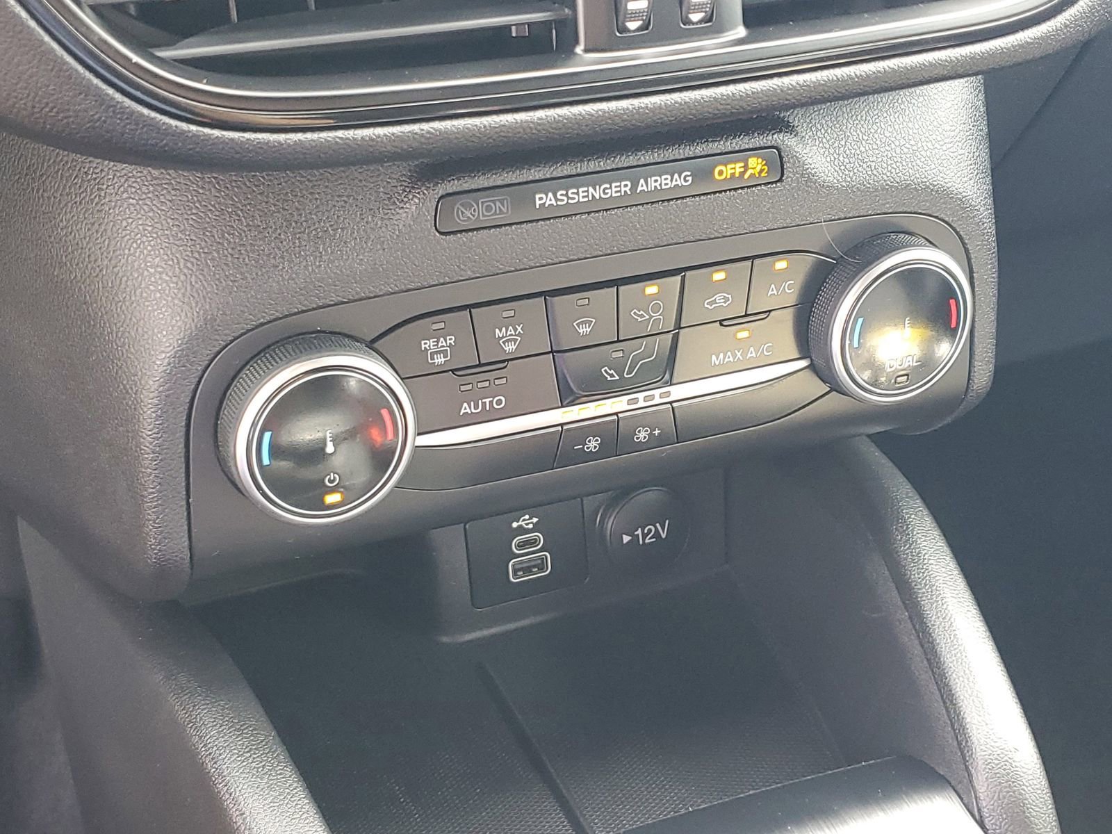 Certified 2025 Ford Escape ST-Line FWD image 26