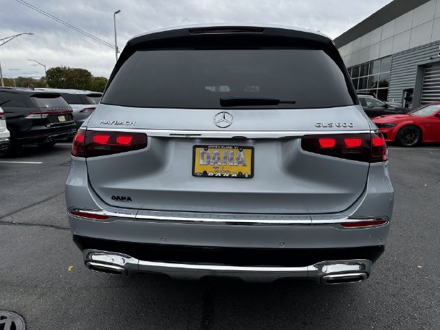 Used 2024 Mercedes-Benz Maybach GLS 600 4MATIC image 6
