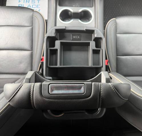 Used 2023 GMC Yukon XL SLT RWD image 17