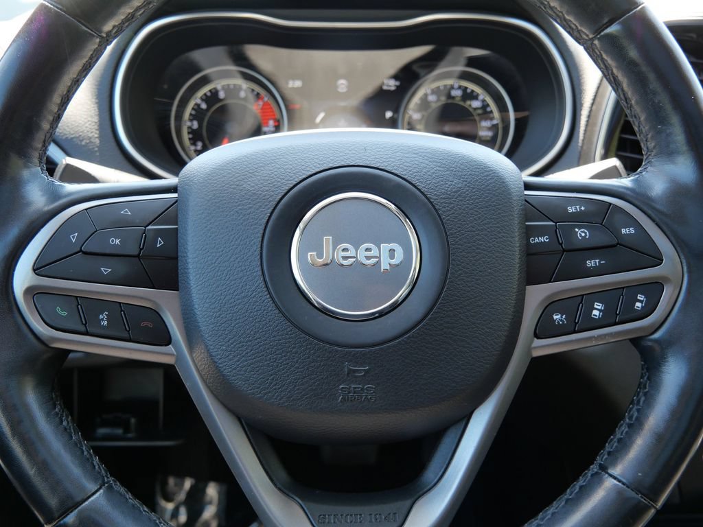 Used 2021 Jeep Cherokee Limited w/ Elite Package AWD/4WD image 23
