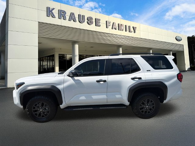 Used 2025 Toyota 4Runner SR5 AWD/4WD image 4