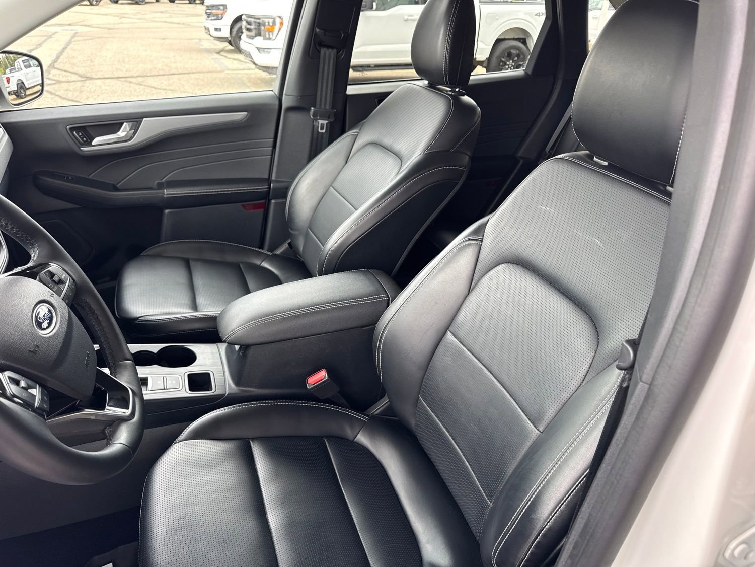 Certified 2023 Ford Escape Platinum AWD/4WD image 23