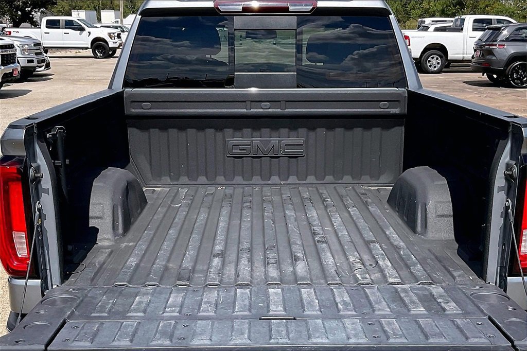 Used 2020 GMC Sierra 1500 SLT image 38