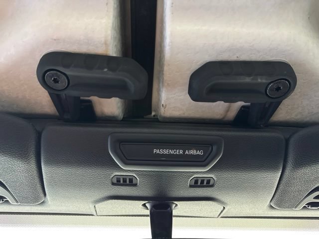 Used 2018 Jeep Wrangler Unlimited Rubicon AWD/4WD image 15