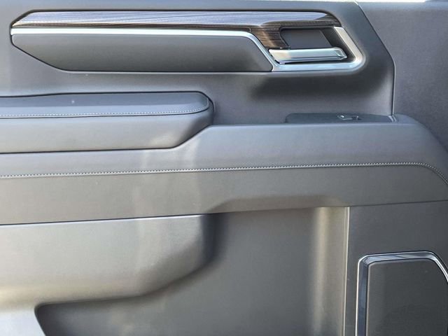 Used 2024 Chevrolet Silverado 2500 LT w/ Convenience Package image 10