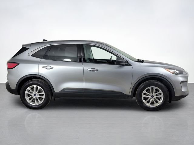 Certified 2022 Ford Escape SE w/ Convenience Package AWD/4WD image 2