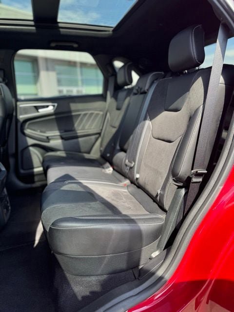 Certified 2022 Ford Edge ST w/ Equipment Group 401A AWD/4WD image 22