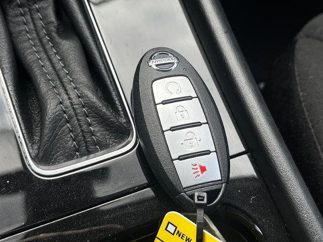 Used 2021 Nissan Kicks SV image 14