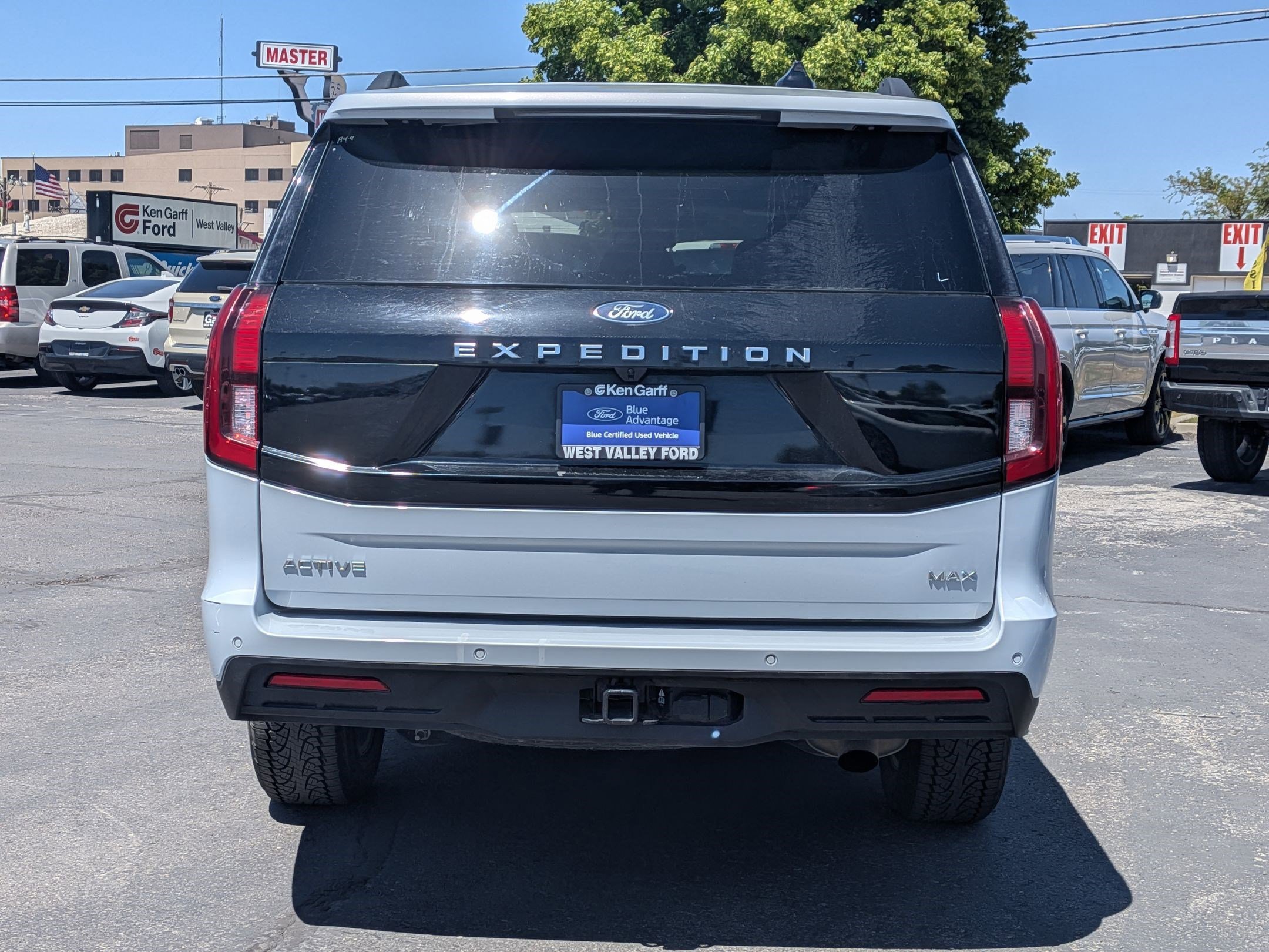 Certified 2025 Ford Expedition Max Active AWD/4WD image 9