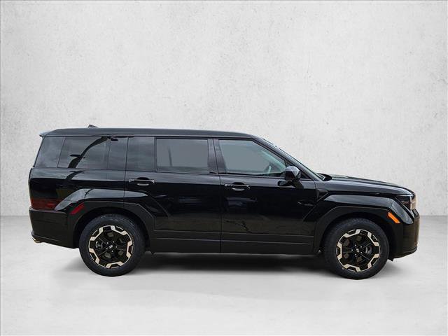 Used 2025 Hyundai Santa Fe SE image 2